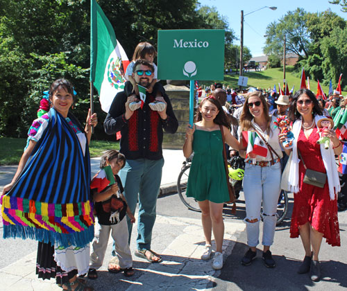 Mexican community on One World Day